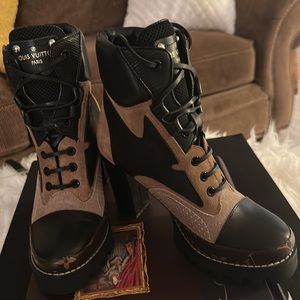 Star Trail Louis Vuitton ankle boots